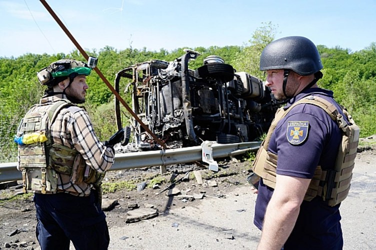 На окружній Харкова змонтували антидронові сітки: що це змінює