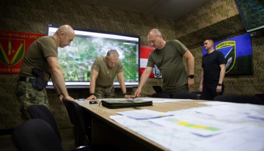 Головнокомандувач ЗСУ Олександр Сирський під час робочої поїздки на Костянтинівський напрямок та військові Сили оборони у