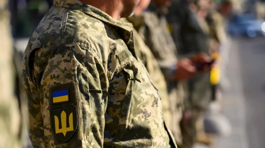 Роман Костенко під час засідання комітету Верховної Ради з нацбезпеки