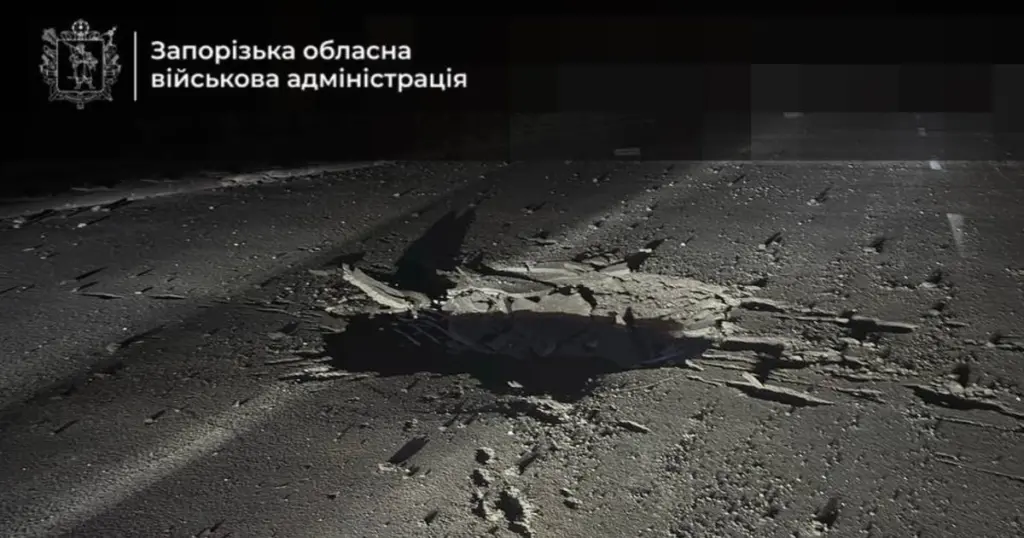 Семікін підтвердив удар по мосту через Дніпро у Запоріжжі: п’ятеро поранених