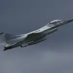 Румунські F-16 збили два безпілотники над Чорним морем біля Суліни